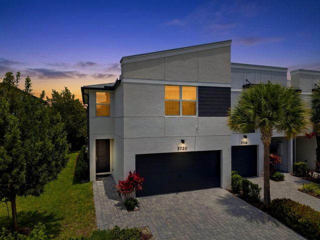 5720 Mentmore Drive, West Palm Beach, FL 33407