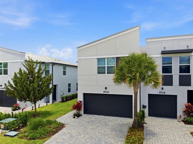 5720 Mentmore Drive, West Palm Beach, FL 33407