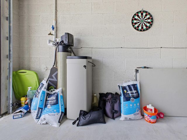 5720 Mentmore Drive, West Palm Beach, FL 33407