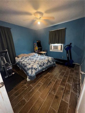 1104 Dauphin Island Parkway, Mobile, AL 36605