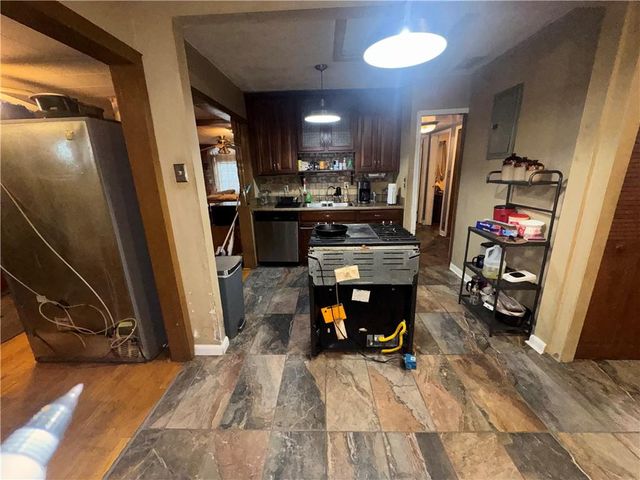 1104 Dauphin Island Parkway, Mobile, AL 36605