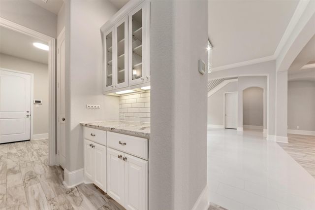 2948 S Cotswold Manor Drive, Kingwood, TX 77339