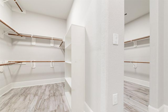 2948 S Cotswold Manor Drive, Kingwood, TX 77339
