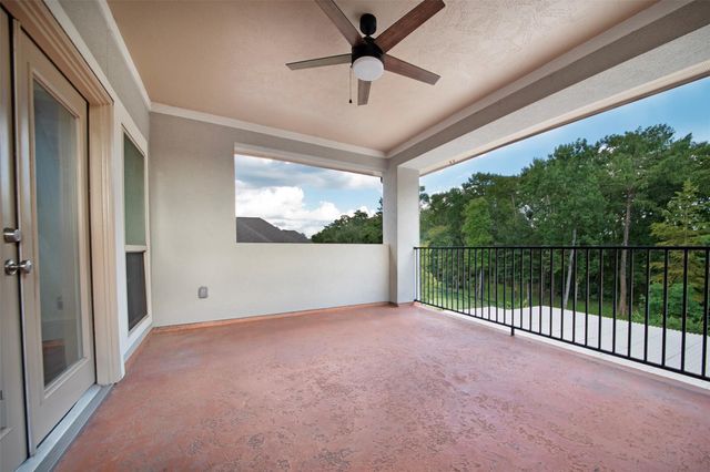 2948 S Cotswold Manor Drive, Kingwood, TX 77339