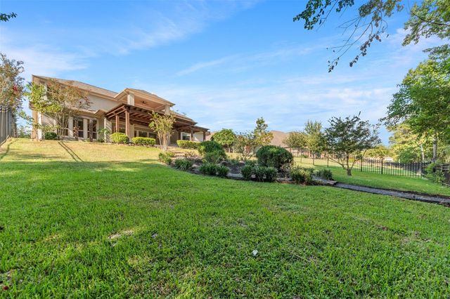 2948 S Cotswold Manor Drive, Kingwood, TX 77339