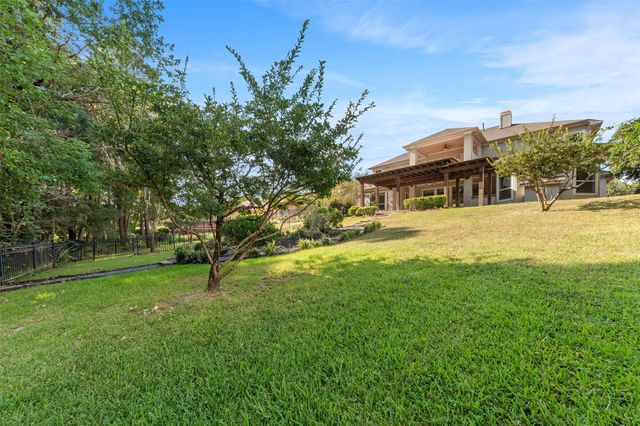 2948 S Cotswold Manor Drive, Kingwood, TX 77339