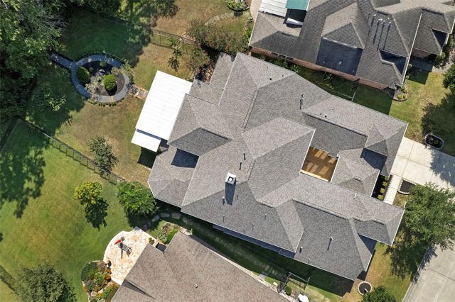 2948 S Cotswold Manor Drive, Kingwood, TX 77339