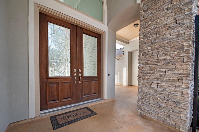 2948 S Cotswold Manor Drive, Kingwood, TX 77339