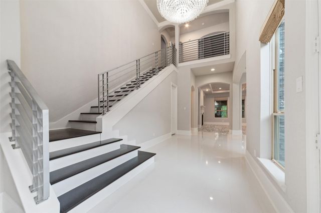 2948 S Cotswold Manor Drive, Kingwood, TX 77339