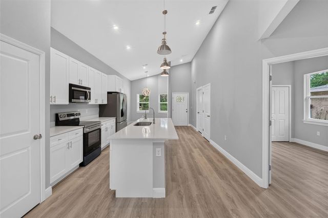 43 SAMUEL STREET, Orlando, FL 32810
