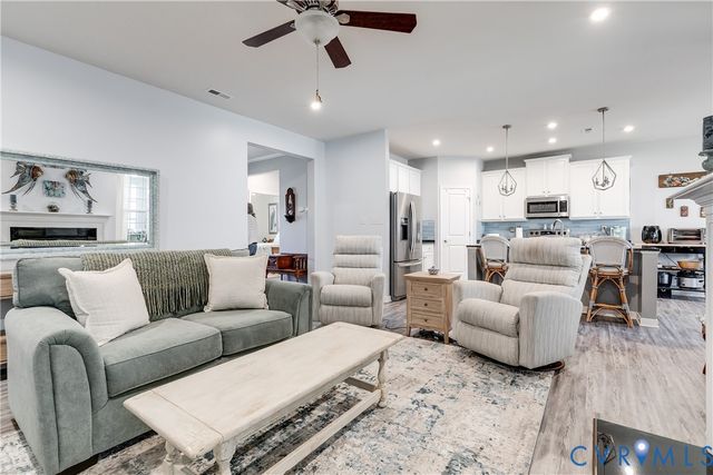 6619 Welara Run, Moseley, VA 23120