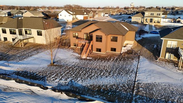 4617 Eden Way, Cedar Falls, IA 50613