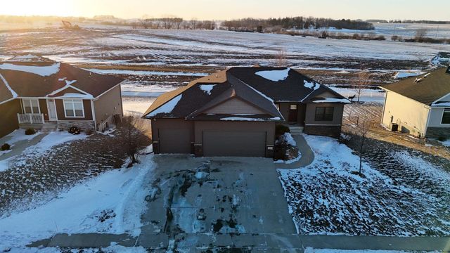 4617 Eden Way, Cedar Falls, IA 50613