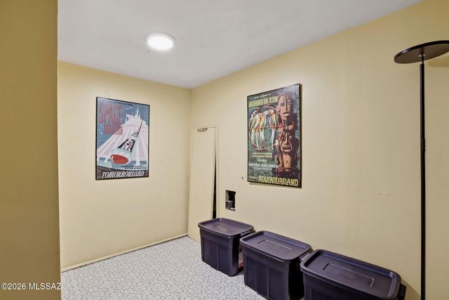 580 W Sunset Avenue, Oracle, AZ 85623