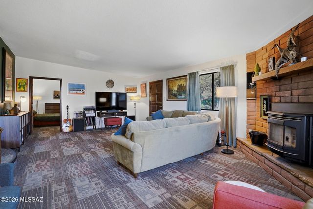 580 W Sunset Avenue, Oracle, AZ 85623