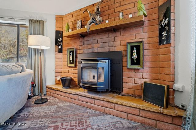 580 W Sunset Avenue, Oracle, AZ 85623