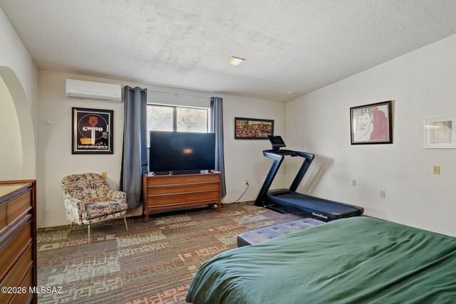 580 W Sunset Avenue, Oracle, AZ 85623