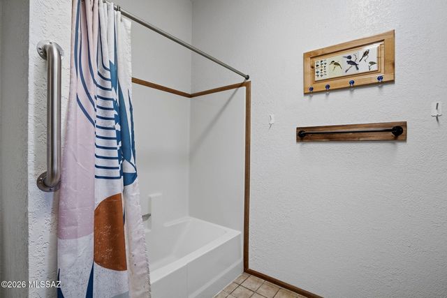 580 W Sunset Avenue, Oracle, AZ 85623