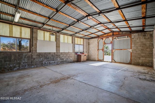 580 W Sunset Avenue, Oracle, AZ 85623