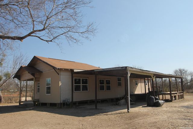 536 W Villaret, San Antonio, TX 78221