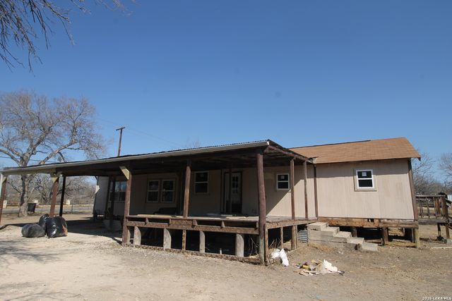 536 W Villaret, San Antonio, TX 78221