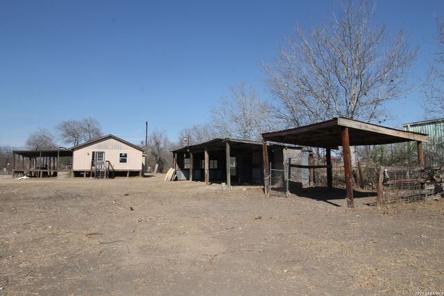 536 W Villaret, San Antonio, TX 78221