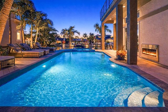 4635 DOLPHIN CAY LANE S, St Petersburg, FL 33711