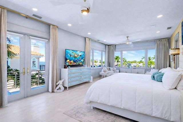 4635 DOLPHIN CAY LANE S, St Petersburg, FL 33711