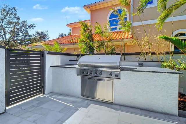 4635 DOLPHIN CAY LANE S, St Petersburg, FL 33711