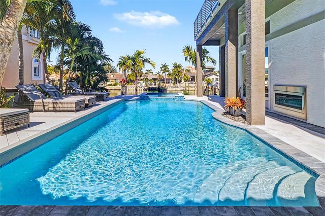 4635 DOLPHIN CAY LANE S, St Petersburg, FL 33711