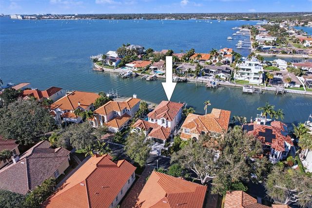 4635 DOLPHIN CAY LANE S, St Petersburg, FL 33711