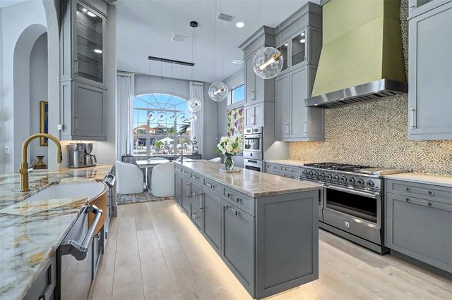 4635 DOLPHIN CAY LANE S, St Petersburg, FL 33711