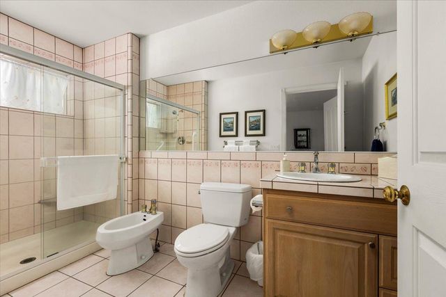 922 Freeman Ln, Grass Valley, CA 95949