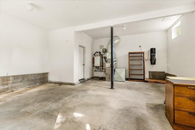 922 Freeman Ln, Grass Valley, CA 95949