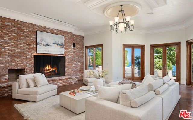 28824 Cliffside Drive, Malibu, CA 90265