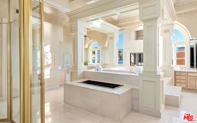 28824 Cliffside Drive, Malibu, CA 90265