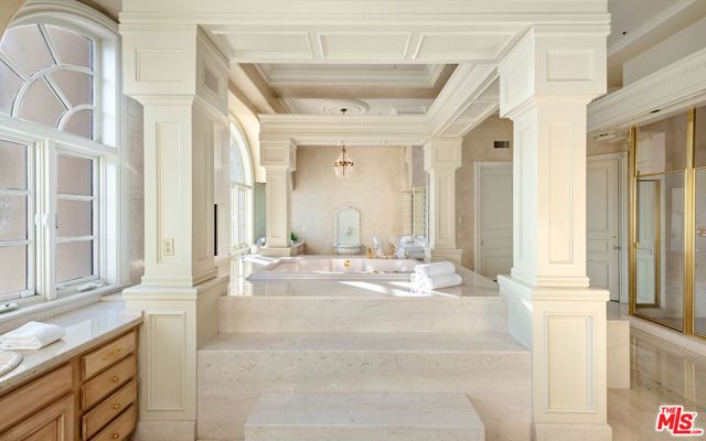 28824 Cliffside Drive, Malibu, CA 90265