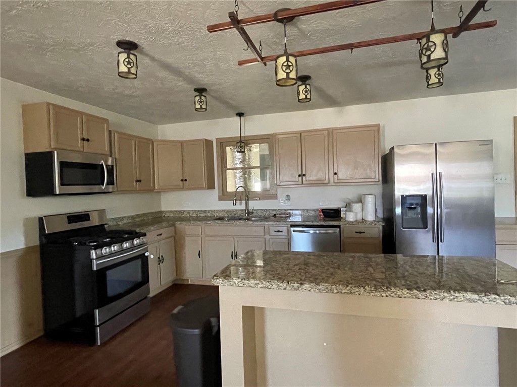 601 Anderson Street, Hearne, TX 77859 — photo 5