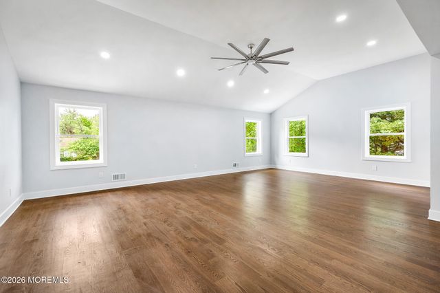 146 Bruce Road, Middletown, NJ 07701