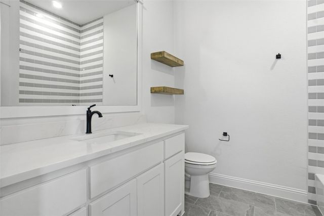 6961 Eagle Creek Drive, Godley, TX 76044