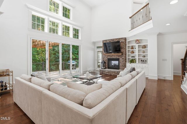 137 Aspenridge Drive, Holly Springs, NC 27540