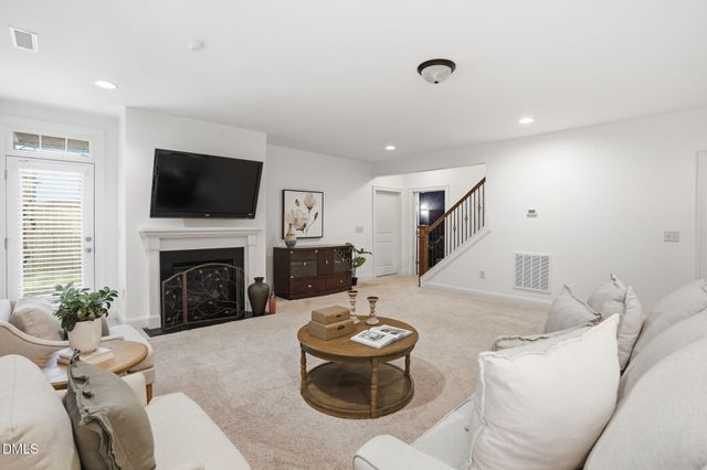 137 Aspenridge Drive, Holly Springs, NC 27540
