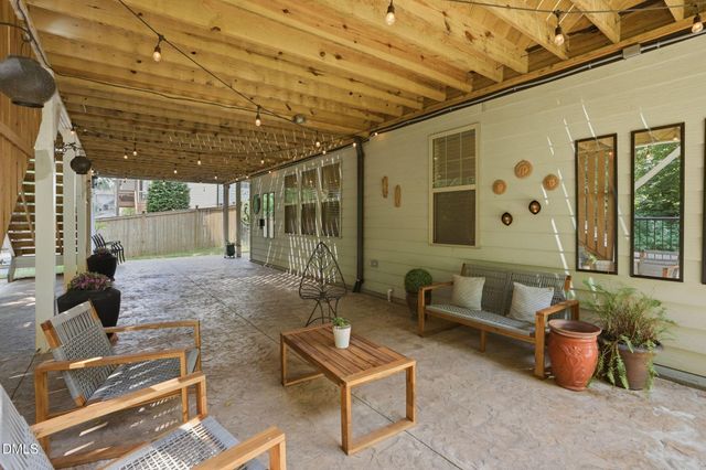 137 Aspenridge Drive, Holly Springs, NC 27540