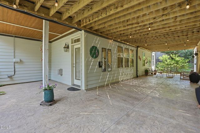137 Aspenridge Drive, Holly Springs, NC 27540