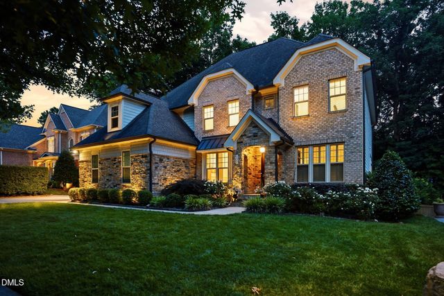 137 Aspenridge Drive, Holly Springs, NC 27540