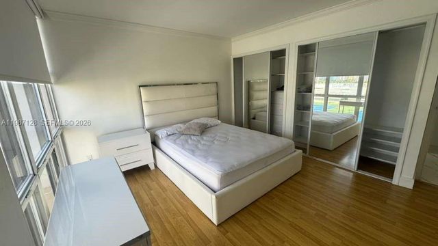 16909 N Bay Rd 710, Sunny Isles Beach, FL 33160