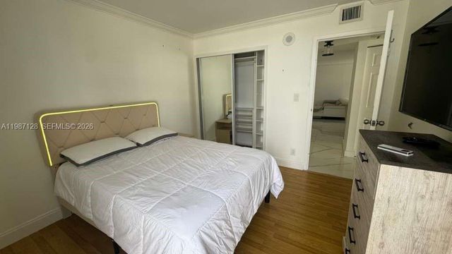 16909 N Bay Rd 710, Sunny Isles Beach, FL 33160