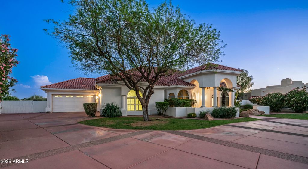 12245 S RUNNING BEAR Court, Phoenix, AZ 85044 — photo 2