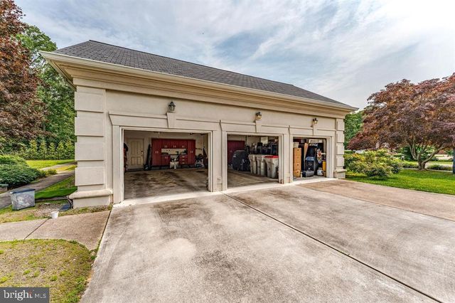 1880 BROOKFIELD ST, Vineland, NJ 08361