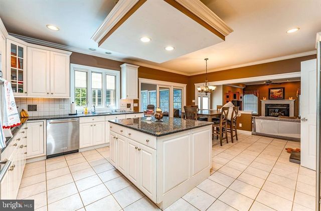 1880 BROOKFIELD ST, Vineland, NJ 08361